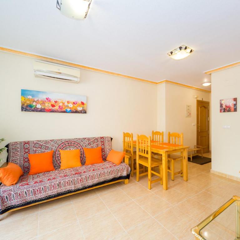 Apartamento con aparcamiento cerca del mar en Torrevieja - Apartamento de 1 dormitorio - 4