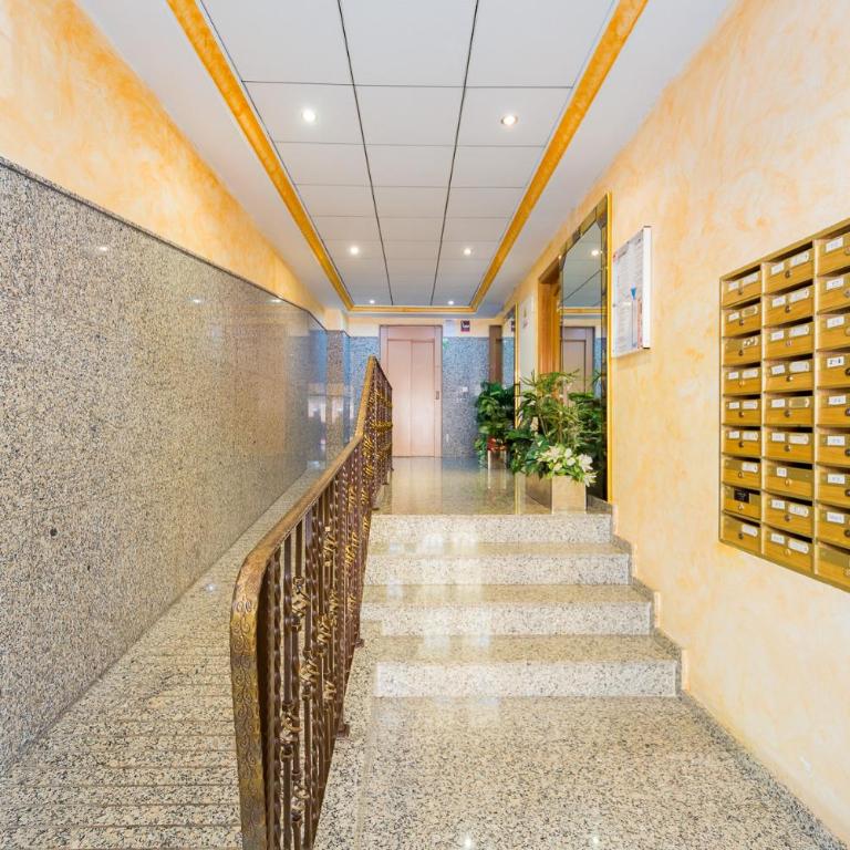 Apartamento con aparcamiento cerca del mar en Torrevieja - Apartamento de 1 dormitorio - 10