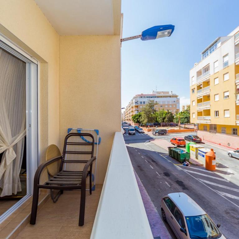 Apartamento con aparcamiento cerca del mar en Torrevieja - Apartamento de 1 dormitorio - 27