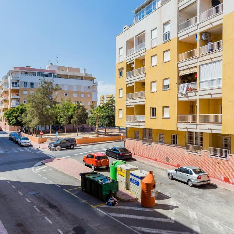 Apartamento con aparcamiento cerca del mar en Torrevieja - Apartamento de 1 dormitorio - 29