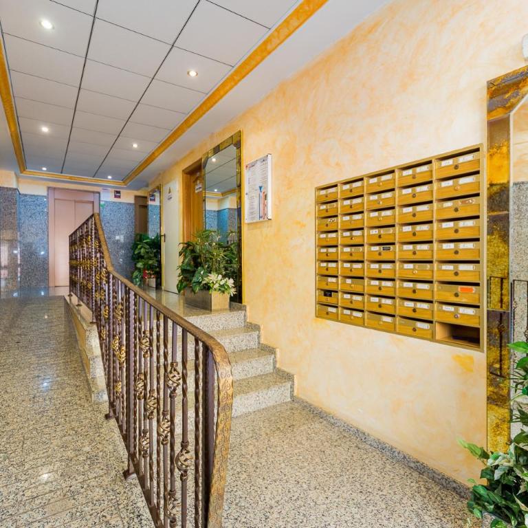 Apartamento con aparcamiento cerca del mar en Torrevieja - Apartamento de 1 dormitorio - 30