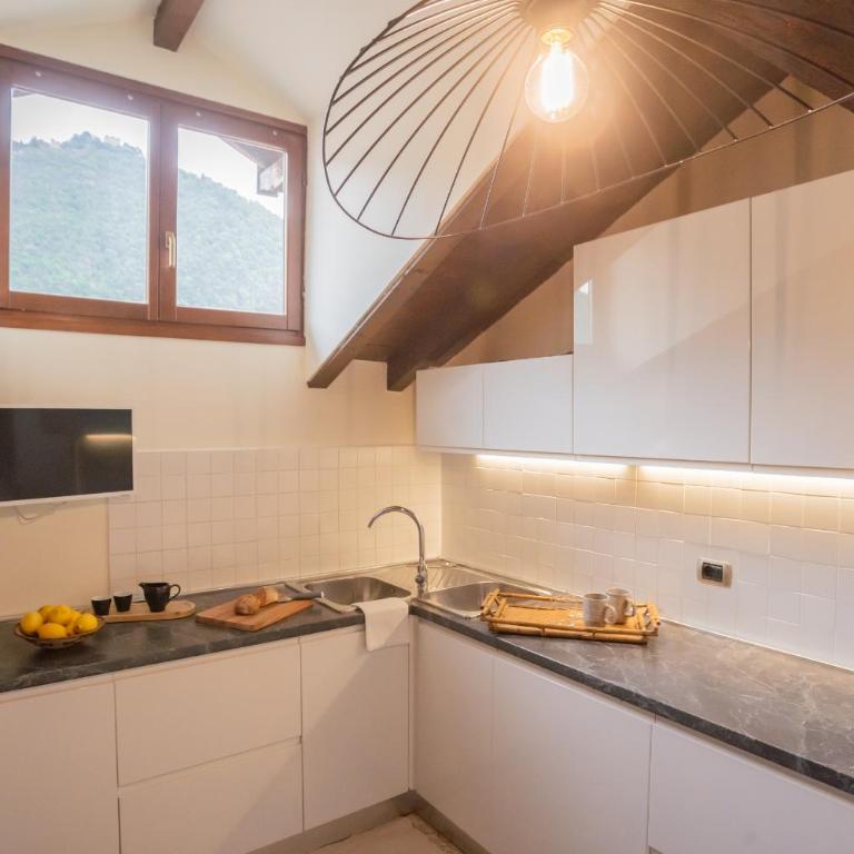 Plinio 10 by Rent All Como - Appartamento - 33