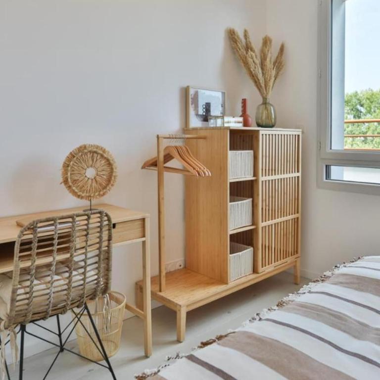 Appartement cosy 2 ch avec toit terrasse & parking - Lumineux et calme - Appartement 2 Chambres avec Terrasse - 14