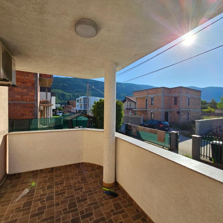 Ilidža فله مع حديقة - Villa - 6