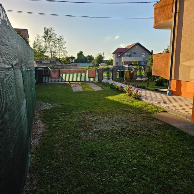 Ilidža فله مع حديقة - Villa - 5