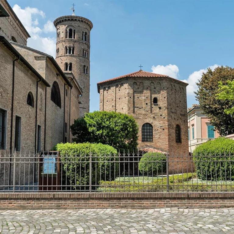 Deluxe Apartment Historic Center - Appartamento con 2 Camere da Letto - 14