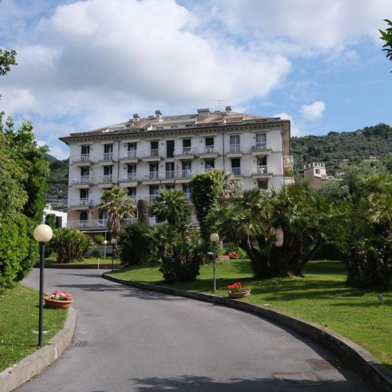 Nervi, sea view - Appartamento con 2 Camere da Letto - 3