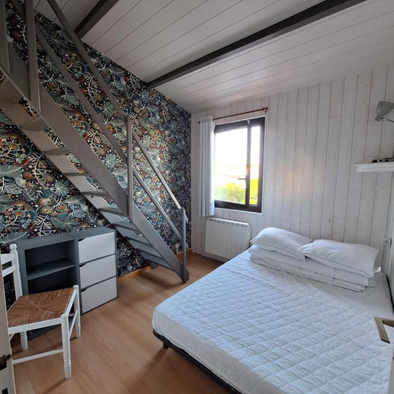 Charmante maison de vacances proche plage Saint Hilaire de Riez, Vendée - Two-Bedroom House - 4