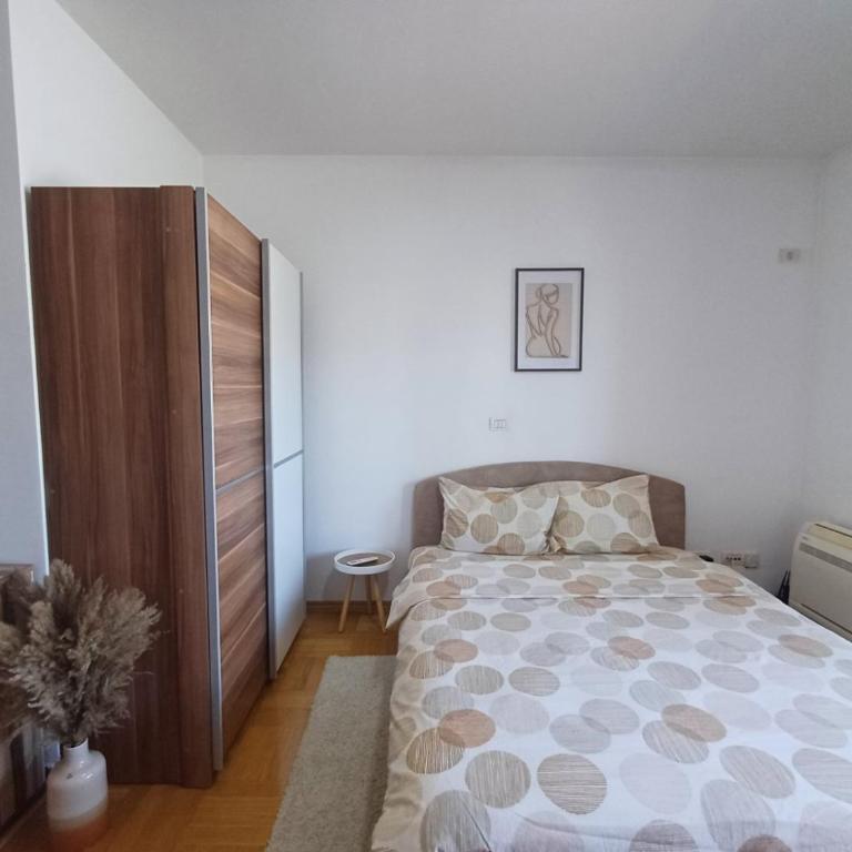 Apartman City kvart Podgorica - Studio Apartment with One Double Bed - 7