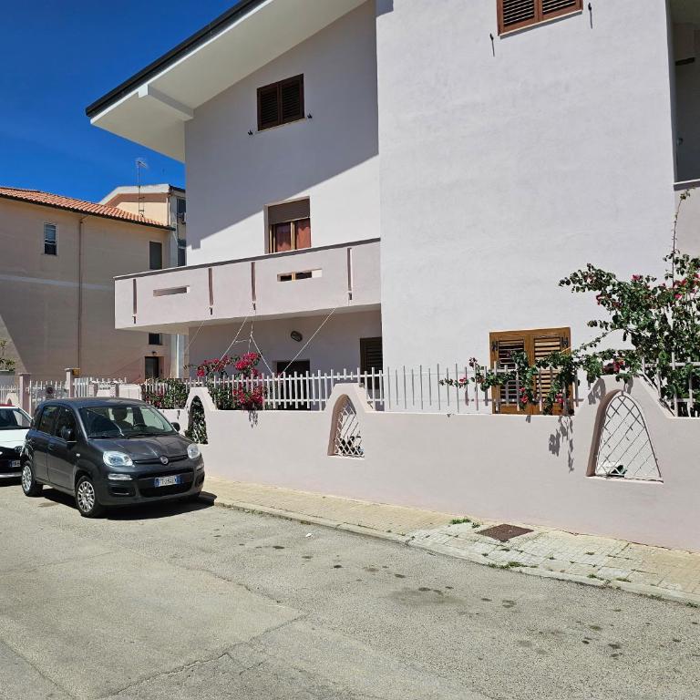 Sardina Holiday Gaudì - One-Bedroom Apartment with Garden - 9