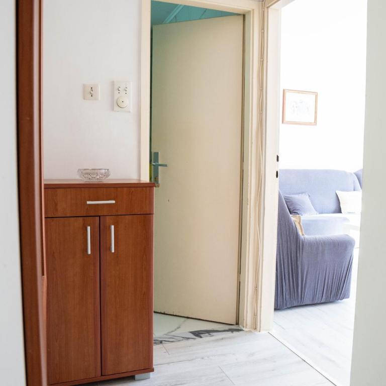 Central Apartment Dobrota II - Two-Bedroom Apartment - 26