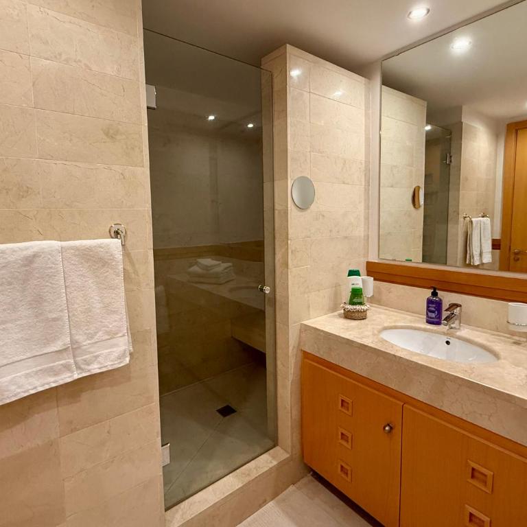 Beautiful luxurious 2 bedroom apartment with a breathtaking view at La Cala Golf - Apartamento de 2 dormitorios - 32
