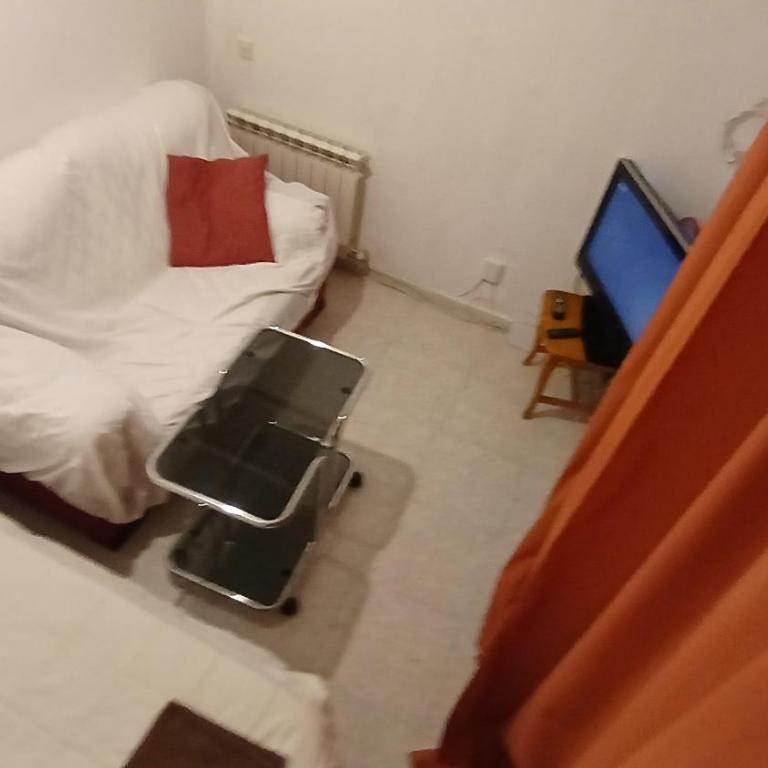 Habitacion Doble con Aire Acondiionado en Toledo - Habitación Individual Estándar con baño compartido - 3
