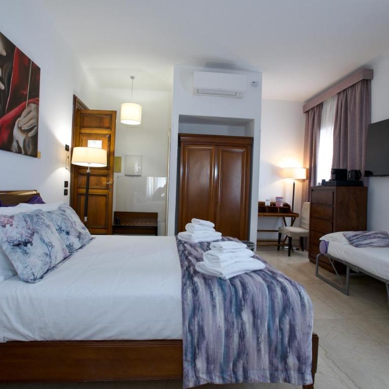 St. Peter' Six Rooms & Suites - Camera Quadrupla - 5