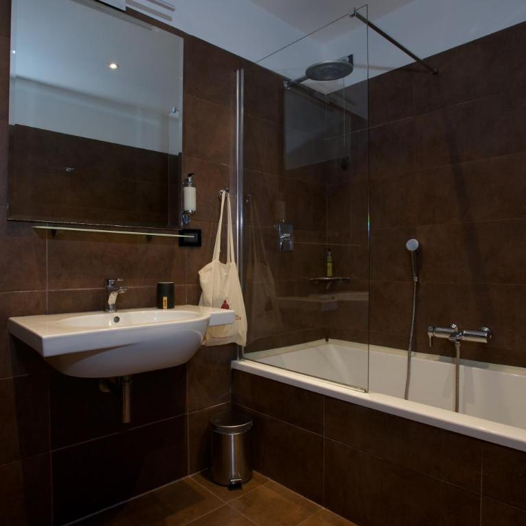 St. Peter' Six Rooms & Suites - Camera Quadrupla - 8