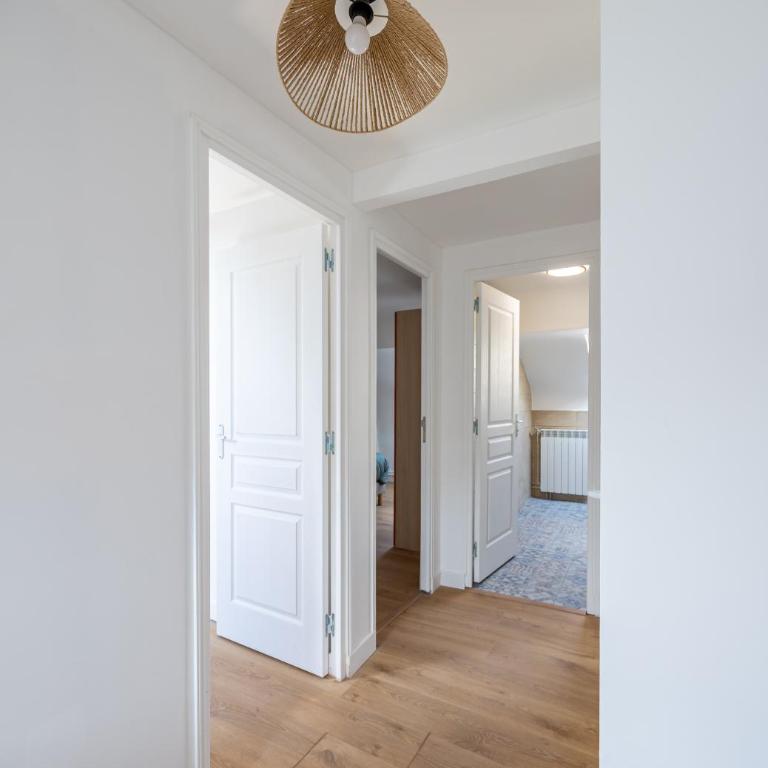 Maison spacieuse avec terrasse dans le centre ville de Reims - Villa - 10