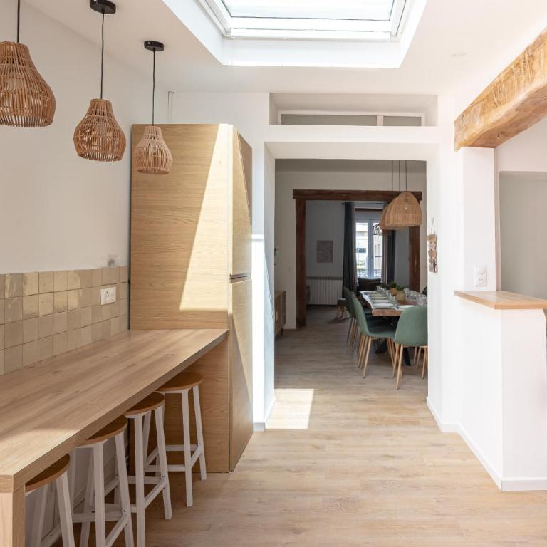 Maison spacieuse avec terrasse dans le centre ville de Reims - Villa - 20