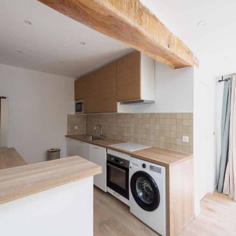 Maison spacieuse avec terrasse dans le centre ville de Reims - Villa - 26