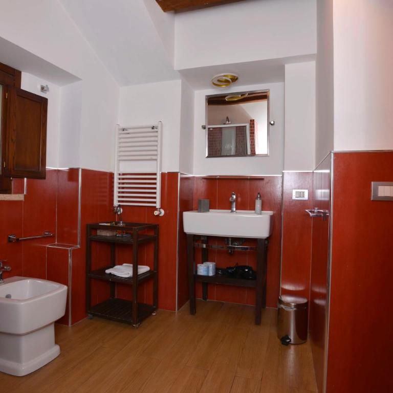 St. Peter' Six Rooms & Suites - Camera Tripla - Edificio Separato - 4