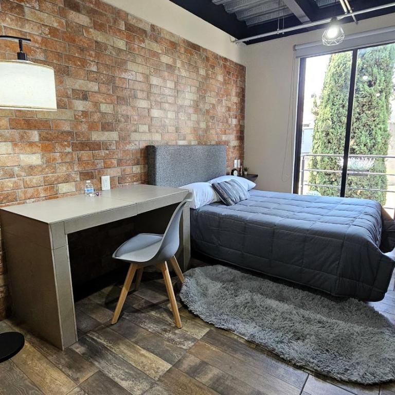 R08 MID STUDIO at ITESM CEM Full Services, Shared-Kitchen, Fridge ,Laundry, Smart TV, Parking, Balcony - Habitación Doble con baño privado - 3