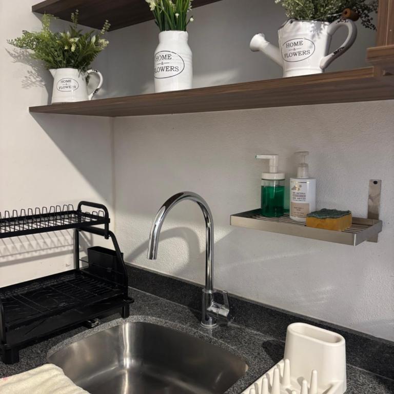 Departamento residencial con alberca y gym - Two-Bedroom Apartment - 3