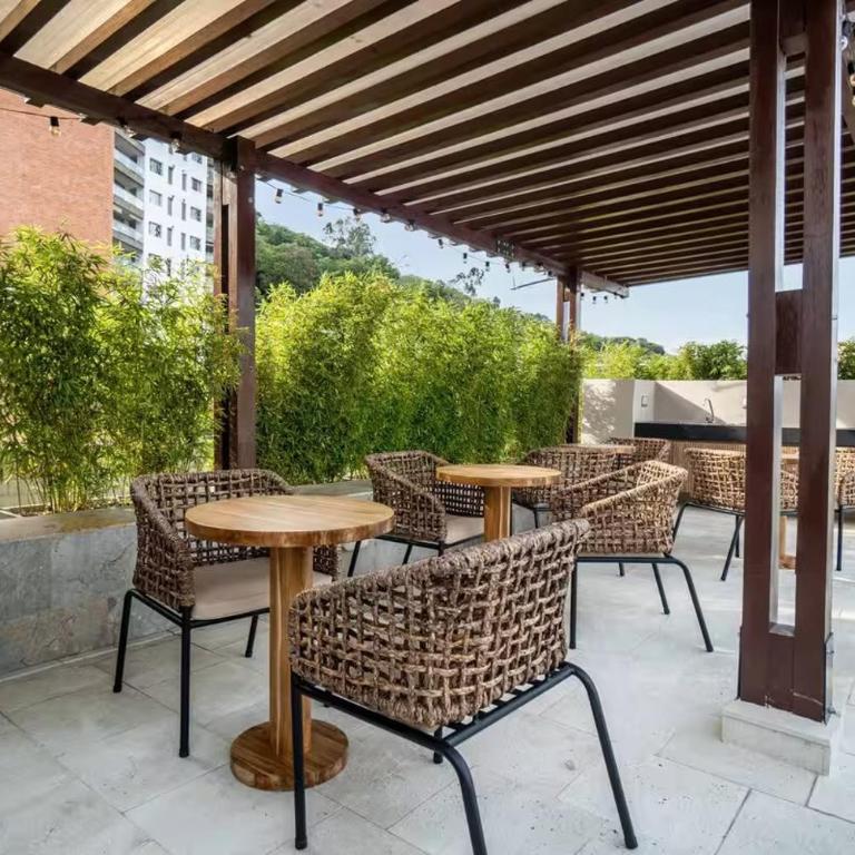 Modern Bright 2BR-2BA-Fast Wi-Fi -Pool&Balcony - Apartamento de 2 dormitorios - 3