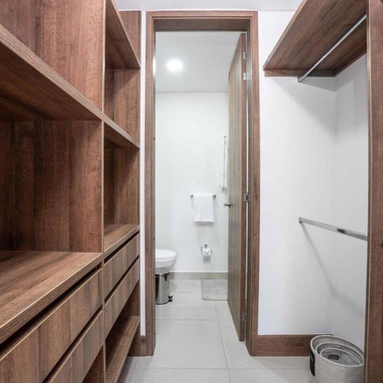 Modern Bright 2BR-2BA-Fast Wi-Fi -Pool&Balcony - Apartamento de 2 dormitorios - 9