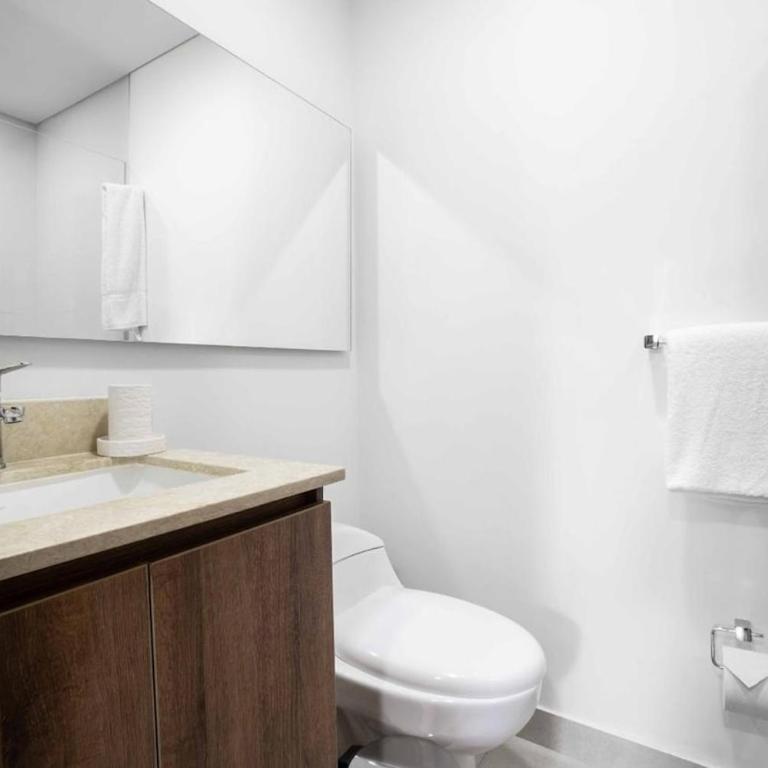 Modern Bright 2BR-2BA-Fast Wi-Fi -Pool&Balcony - Apartamento de 2 dormitorios - 20