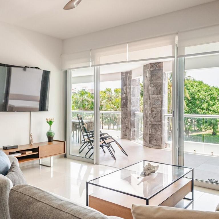 Condo beach front 2BR 3BATH Family BIG pool Jacuzzi Tenis Gym Spa - Apartamento de 2 dormitorios - 30