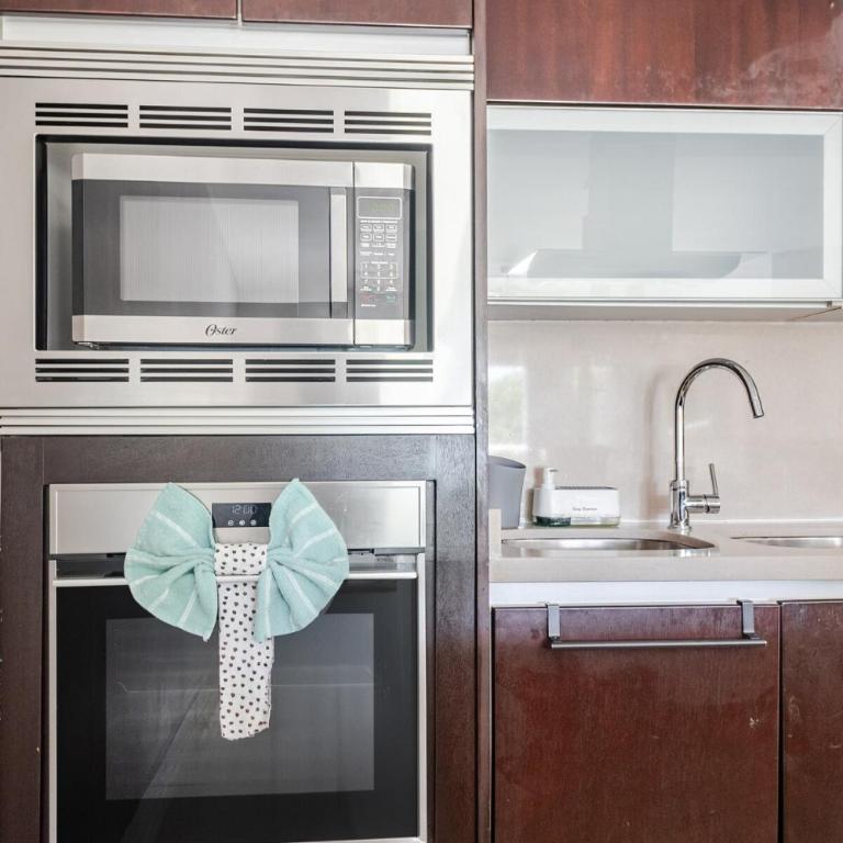 Condo beach front 2BR 3BATH Family BIG pool Jacuzzi Tenis Gym Spa - Apartamento de 2 dormitorios - 43
