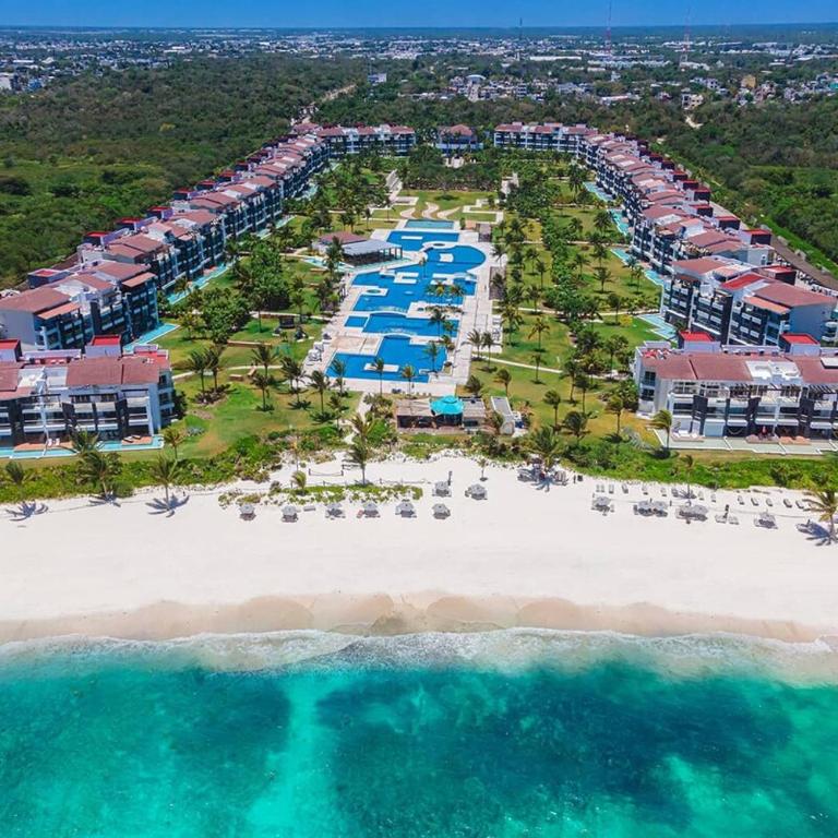 Condo beach front 2BR 3BATH Family BIG pool Jacuzzi Tenis Gym Spa - Apartamento de 2 dormitorios - 47