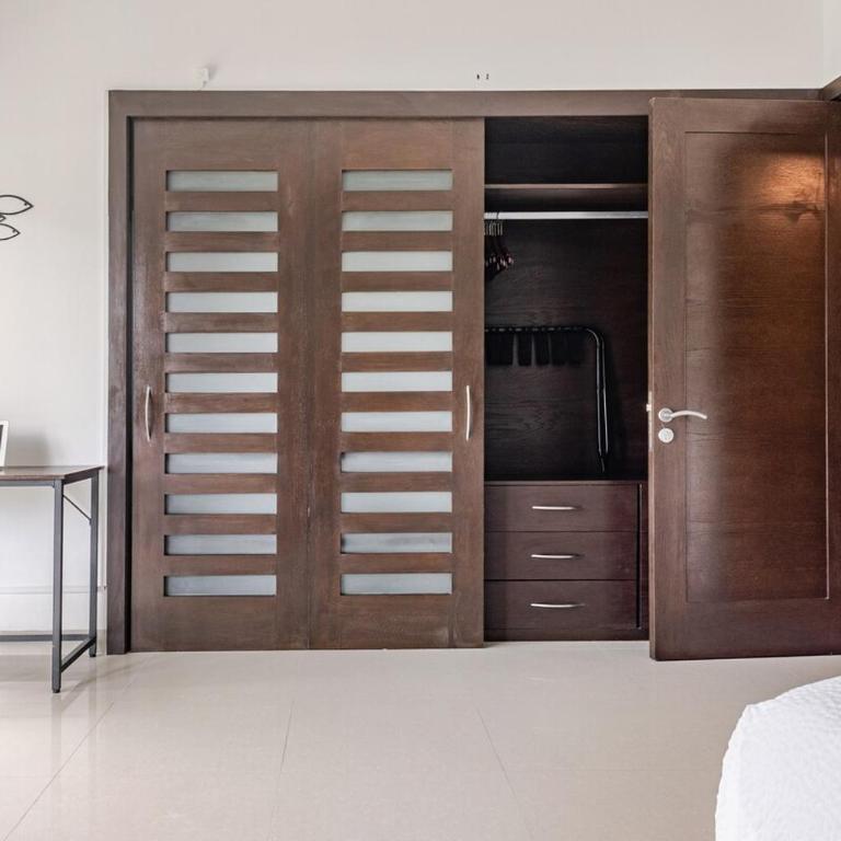 Condo beach front 2BR 3BATH Family BIG pool Jacuzzi Tenis Gym Spa - Apartamento de 2 dormitorios - 60