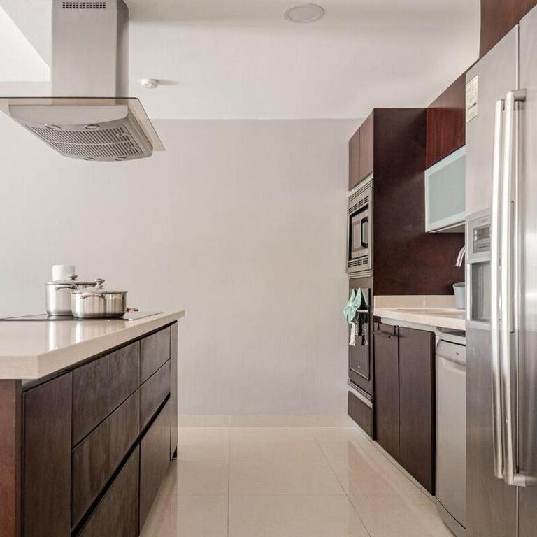 Condo beach front 2BR 3BATH Family BIG pool Jacuzzi Tenis Gym Spa - Apartamento de 2 dormitorios - 61