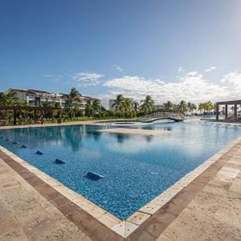 Condo beach front 2BR 3BATH Family BIG pool Jacuzzi Tenis Gym Spa - Apartamento de 2 dormitorios - 64