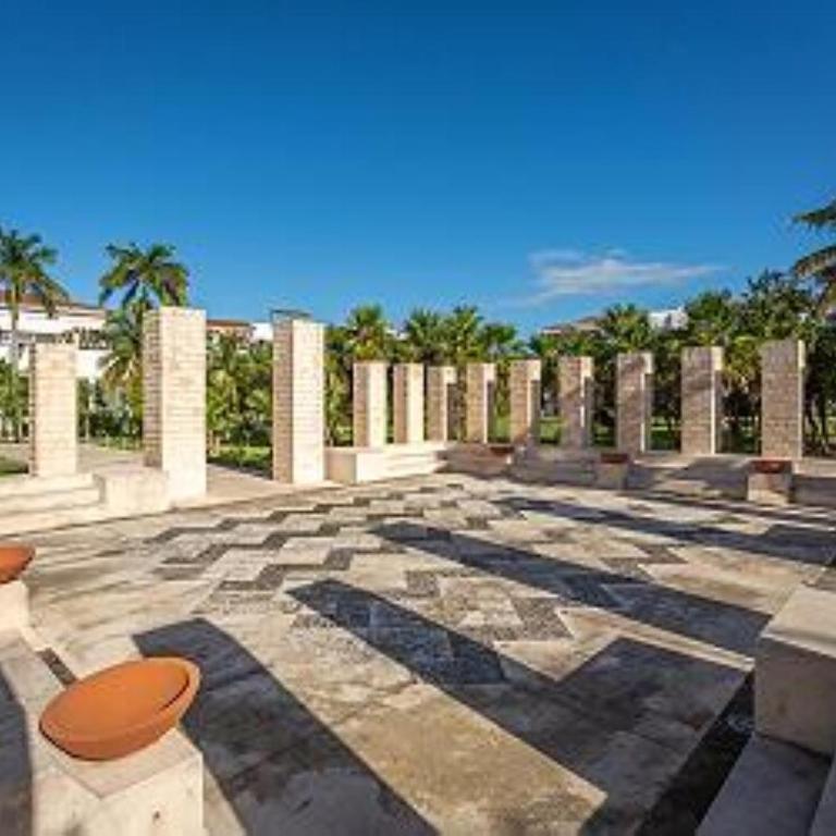 Condo beach front 2BR 3BATH Family BIG pool Jacuzzi Tenis Gym Spa - Apartamento de 2 dormitorios - 67