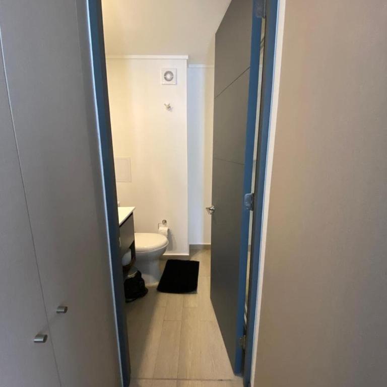 Departamento a pasos de Paseo Bulnes y Palacio La Moneda - Apartamento de 1 Dormitorio con balcón y vistas a la ciudad - 3