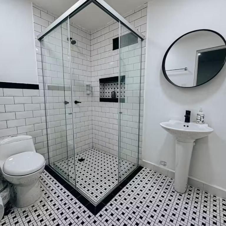 Casa Lujosa vacacional El Poblado Medellín Por día Con Piscina Jacuzzi AC 9br - Villa with Private Pool - 10