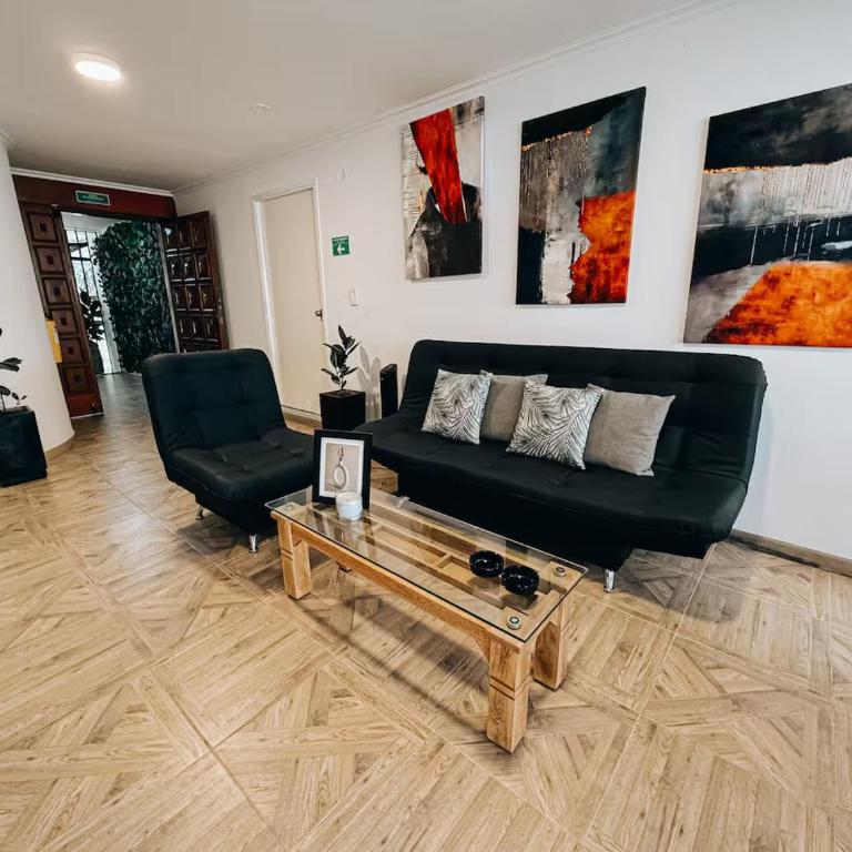 Casa Lujosa vacacional El Poblado Medellín Por día Con Piscina Jacuzzi AC 9br - Villa with Private Pool - 57