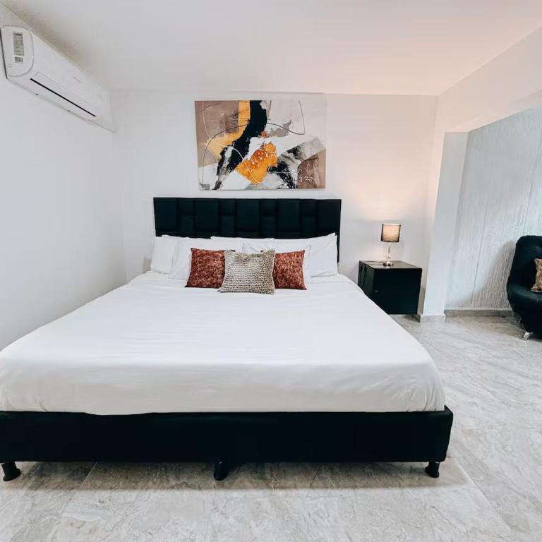 Casa Lujosa vacacional El Poblado Medellín Por día Con Piscina Jacuzzi AC 9br - Villa with Private Pool - 78