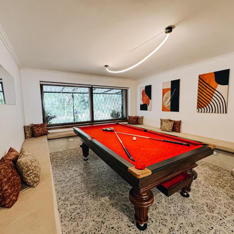 Casa Lujosa vacacional El Poblado Medellín Por día Con Piscina Jacuzzi AC 9br - Villa with Private Pool - 81
