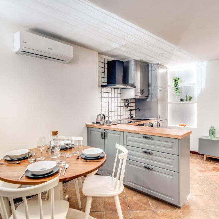 Link Campus Apartment - One-Bedroom Apartment - 7