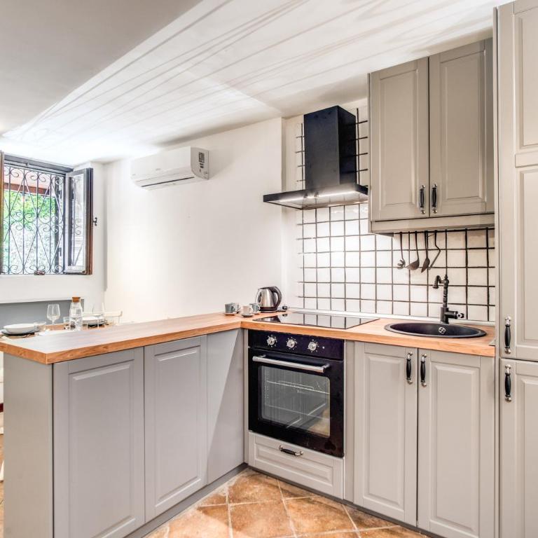 Link Campus Apartment - One-Bedroom Apartment - 16