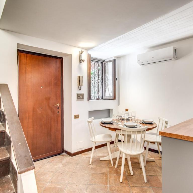 Link Campus Apartment - One-Bedroom Apartment - 24