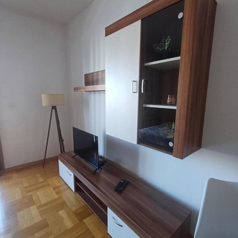 Apartman City kvart Podgorica - Studio Apartment with One Double Bed - 18