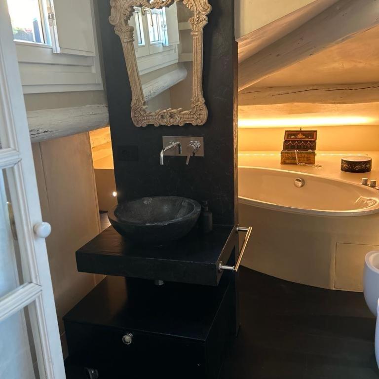 Castello San Felice - Appartamento con 3 Camere da Letto - Piano Alto - 64