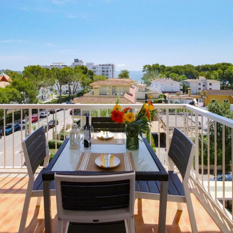 DIANA-Moderne Ferienwohnung direkt am Strand,Klima, Wifi,zentrale Lage, Supermärkte-Shops-Restaurants fussläufig - Apartamento de 2 dormitorios - 22