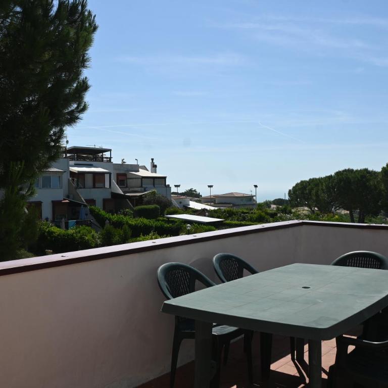 N302 - Numana, trilocale con terrazza in residence con piscina - Two-Bedroom Apartment - 4