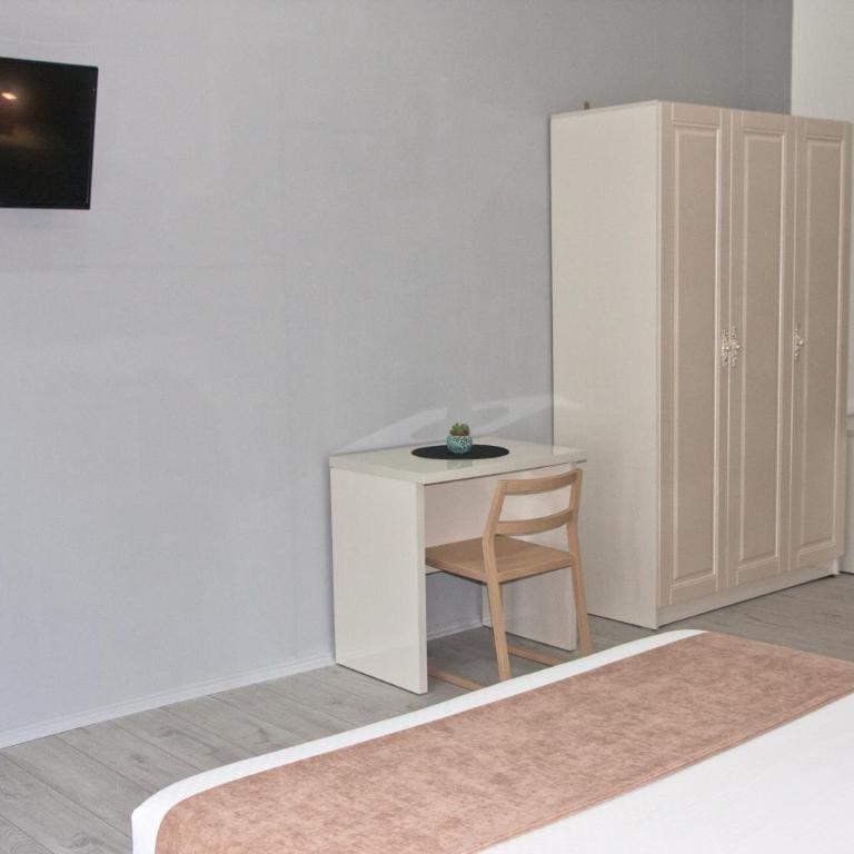 Brilliant Room - Triple Room with Private Bathroom - 6