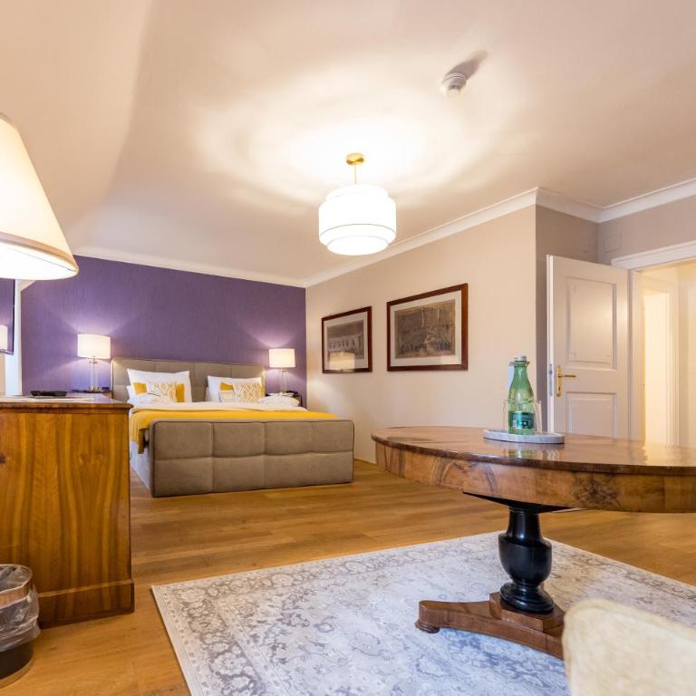 Der Schlosswirt zu Anif - Biedermeierhotel und Restaurant - Superior Doppelzimmer - 4