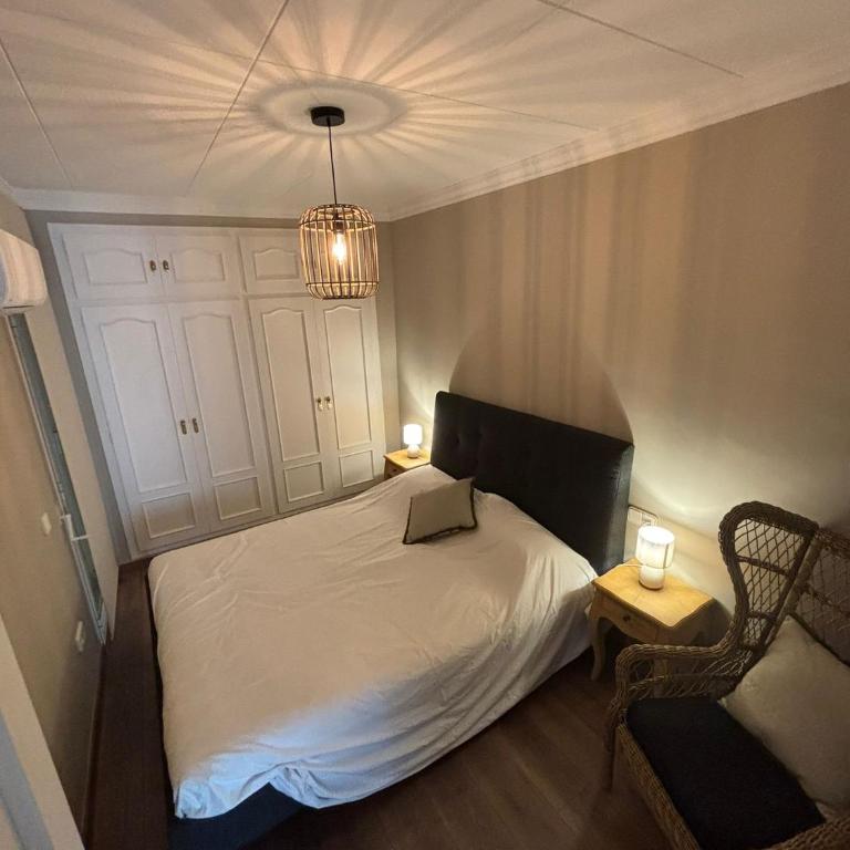 Primera Línea de Mar y Playa - Two-Bedroom Apartment with Balcony and Sea View - 40